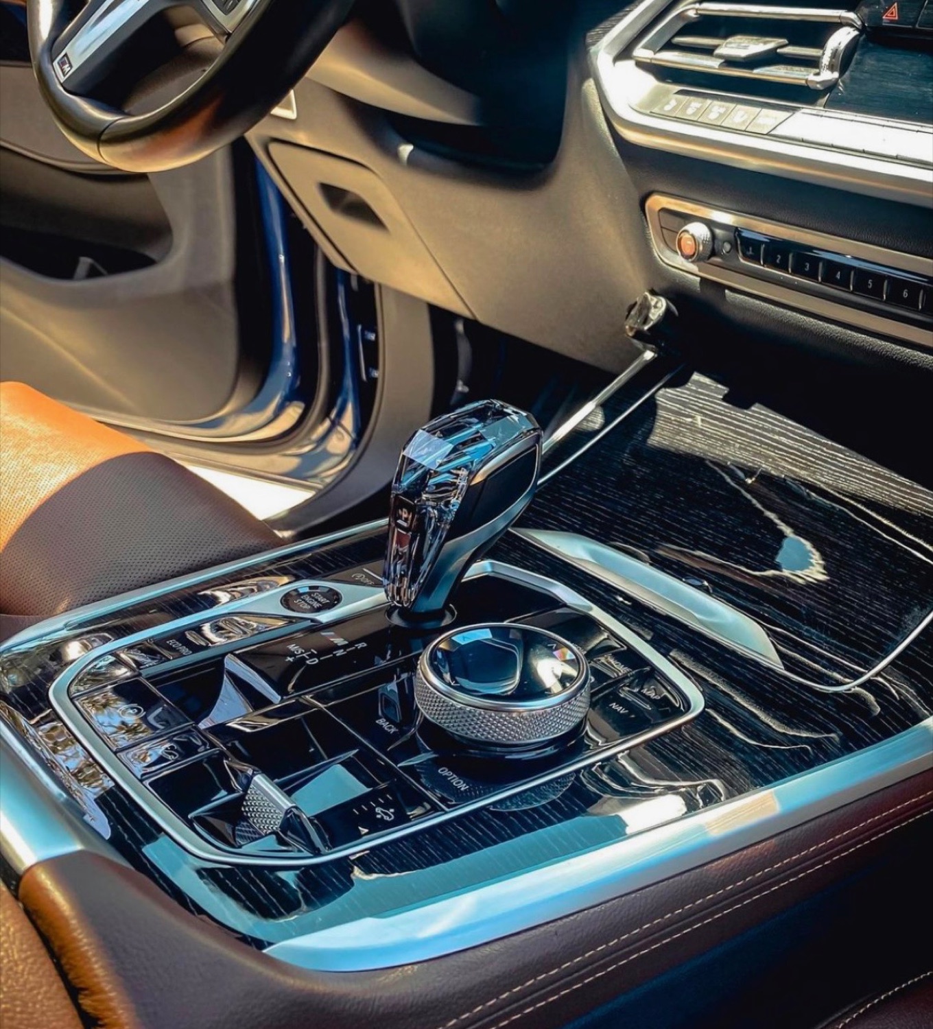 BMW console detailed